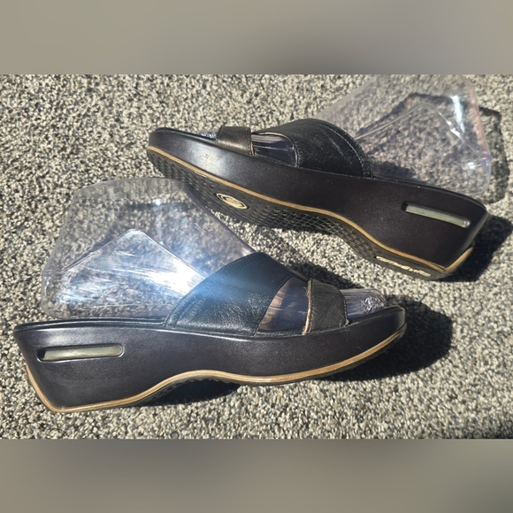 Cole Haan Black Brown Leather Wedge Slide Sandals Size 6 - Picture 4 of 9